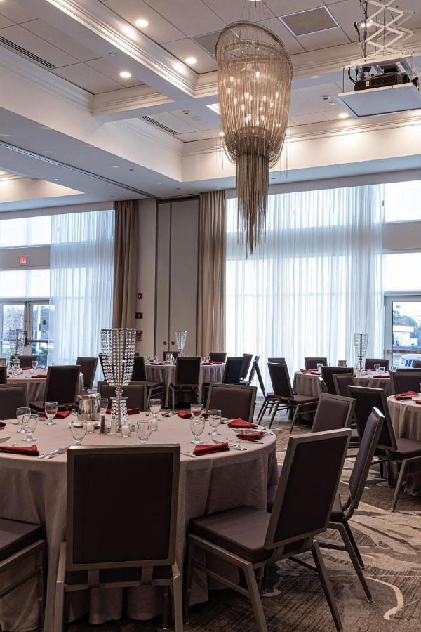 Residence Inn By Marriott New York Long Island East End Ривърхед Екстериор снимка